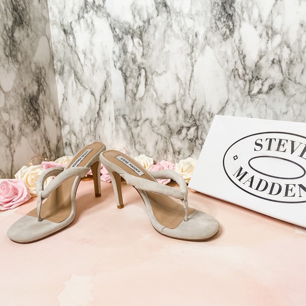 Steve Madden Tatianna Sandal in Bone 🦴